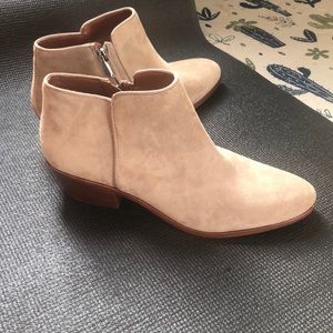 Ankle boots